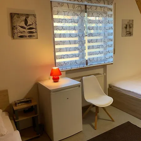 Hostel Ab - Mit Gemeinschaftsraeumen In *