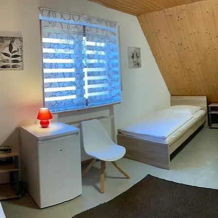 호스텔 Ab - Mit Gemeinschaftsraeumen In Uhingen