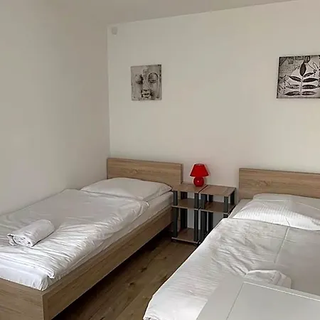 Ab - Mit Gemeinschaftsraeumen In Hostel *