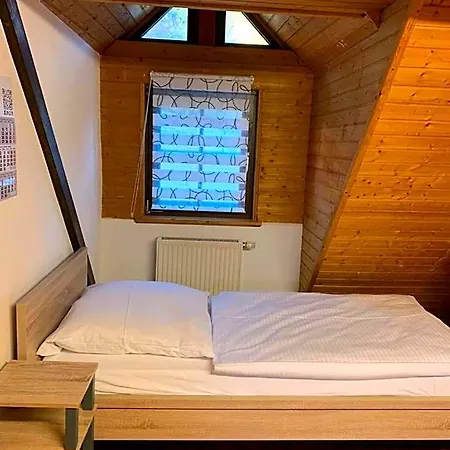 Ab - Mit Gemeinschaftsraeumen In Hostel *
