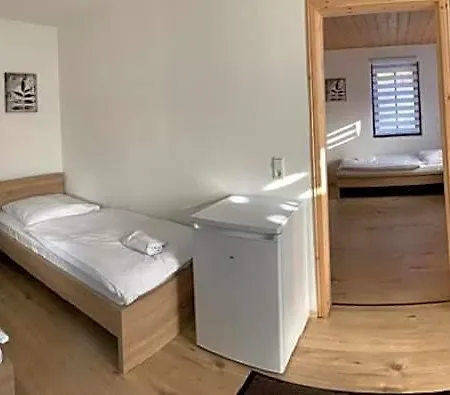 Hostel Ab - Mit Gemeinschaftsraeumen In *