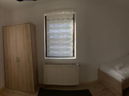 Ab - Mit Gemeinschaftsraeumen In * Uhingen